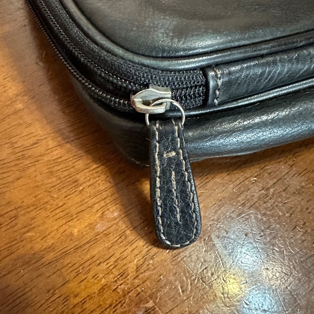 Vtg 90s/Y2K Fossil Black Leather Crossbody Organizer Bag - Picture 8 of 12